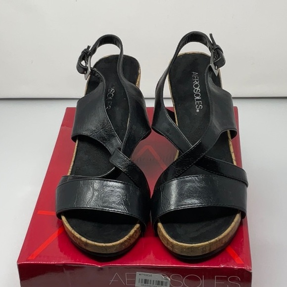 AEROSOLES Shoes - Like new women’s Aerosole strappy sandals, black size 9